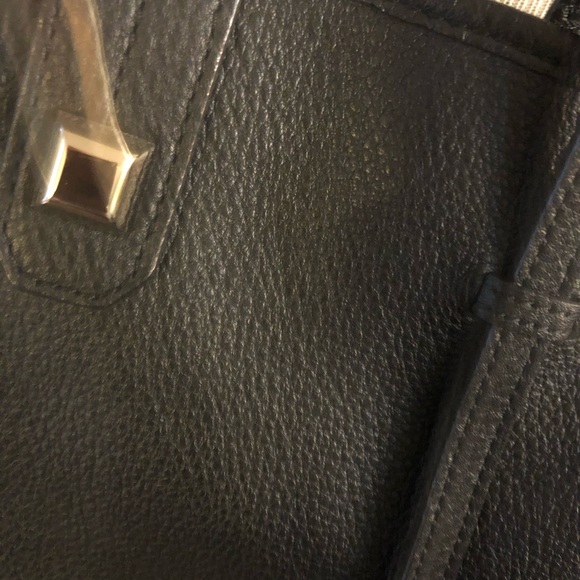Stella & Dot Paris Market Black Leather Tote - Picture 10 of 12